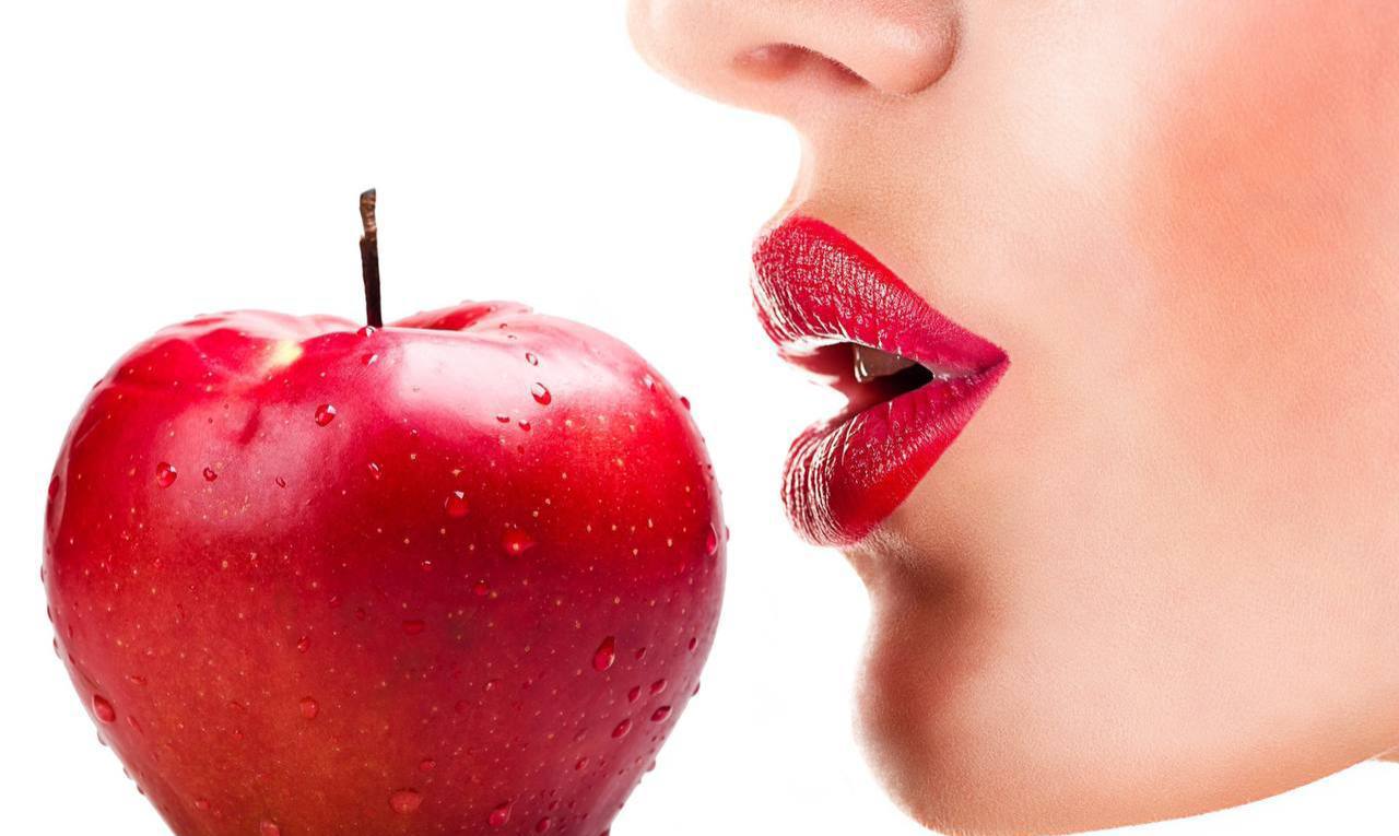 Oto dlaczego warto częściej jeść jabłka